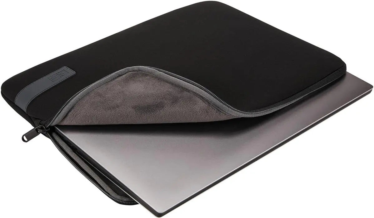 Case Logic Reflect hoes voor 15,6 inch laptop met memory foam - OfficeTown
