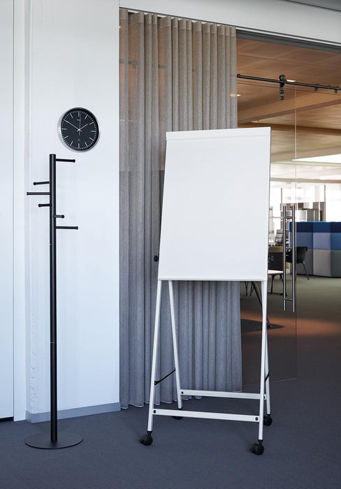Kledingrek MAUL Caurus metaal, 177 cm hoog, 7 ophangrails, zwart RAL9004 - OfficeTown