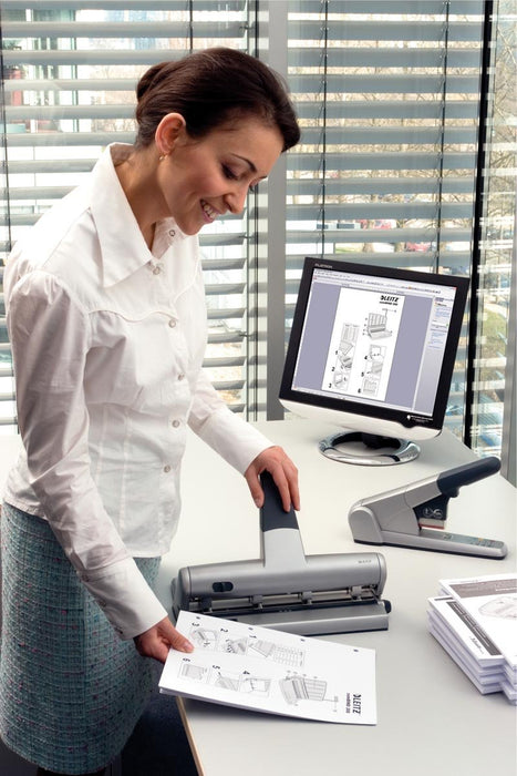 Leitz 4 - gaats perforator Heavy Duty 5114 perforator - OfficeTown