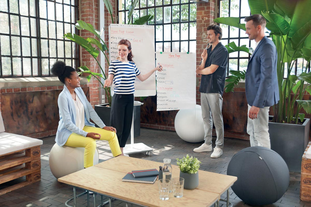 Nobo flipchartpapier standaard, ft 65 x 95 cm, blanco/geruit, rol van 50 vel - OfficeTown